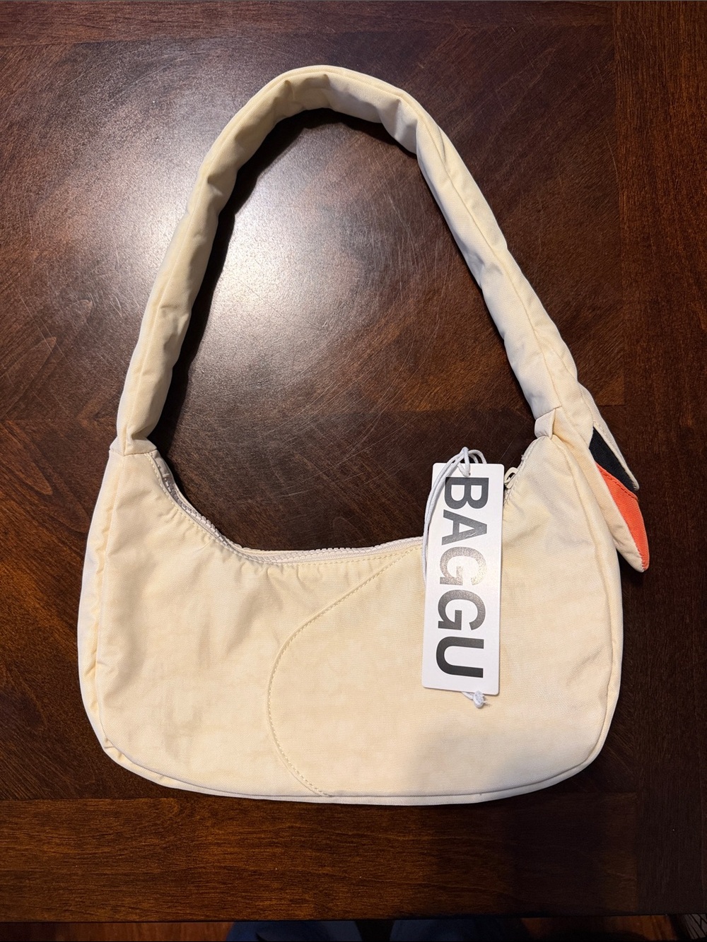 NWT BAGGU White Swan Shoulder Bag